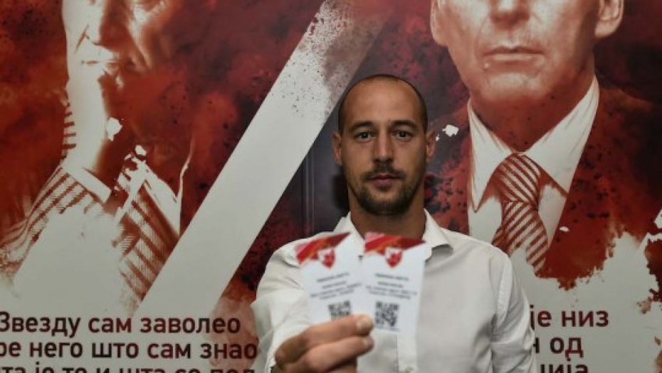 Milan Borjan obradovao Zvezdine sezonce (FOTO)
