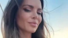 POZIRA NA BRODU Nikolina Pišek u jeku drame otišla na more, voditeljka spas pronašla na jahti, poslala jaku poruku (VIDEO)