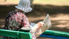 95-GODIŠNJA BAKA SE NAŠLA NA NASLOVNOJ STRANI NAJPOZNATIJEG MAGAZINA U narodnoj nošnji pokazala svima koliko je skromnost bitna