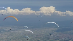 NIŠ POSTAJE CENTAR EVROPE: OD 25. JULA POČINJE 16. PRVENSTVO U PARAGLAJDINGU! Stiže 130 najboljih pilota iz celog sveta, a takmičenje već nazivaju najjačim u istoriji
