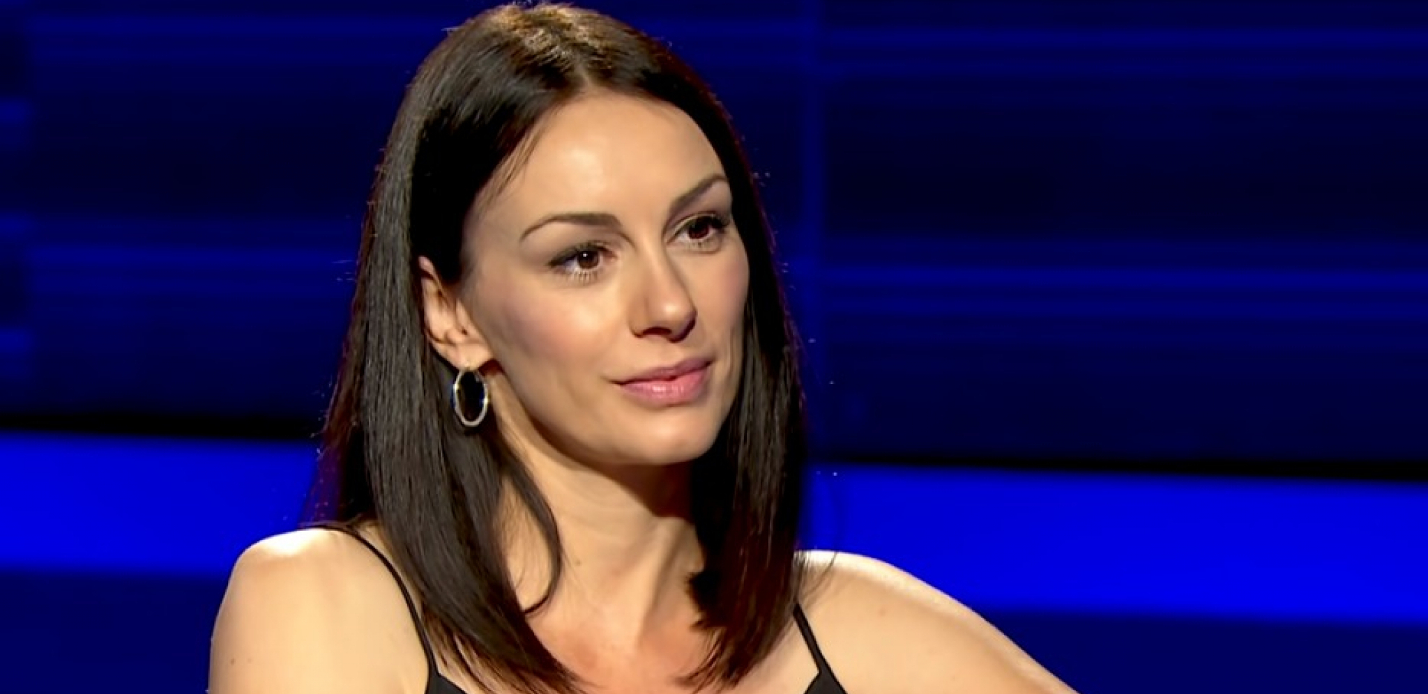 GLUMICA NAPUSTILA SRBIJU Sloboda Mićalović spakovala kofere, a evo gde je otišla (FOTO)