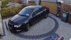 OVO BI SVAKO ŽELEO DA IMA Neverovatna ideja za parking automobila (VIDEO)