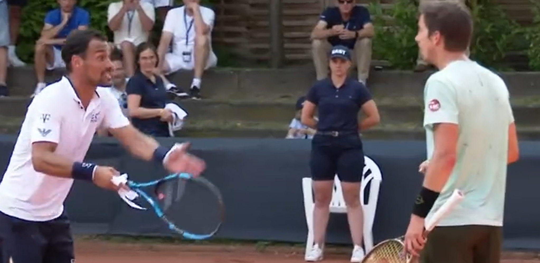 TENISERI SE UMALO POBILI Sudija razdvajala Fonjinija i Slovenca (VIDEO)