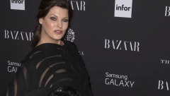 IZOBLIČILA SE POSLE NEUSPEŠNE OPERACIJE Linda Evangelista se vraća na modnu pistu posle više od 10 godina