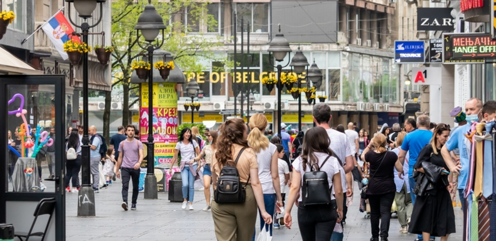 KAKAV BEZOBRAZLUK Drugarica joj se nije javljala 20 godina, a onda je od nje dobila ŠOKANTNU poruku
