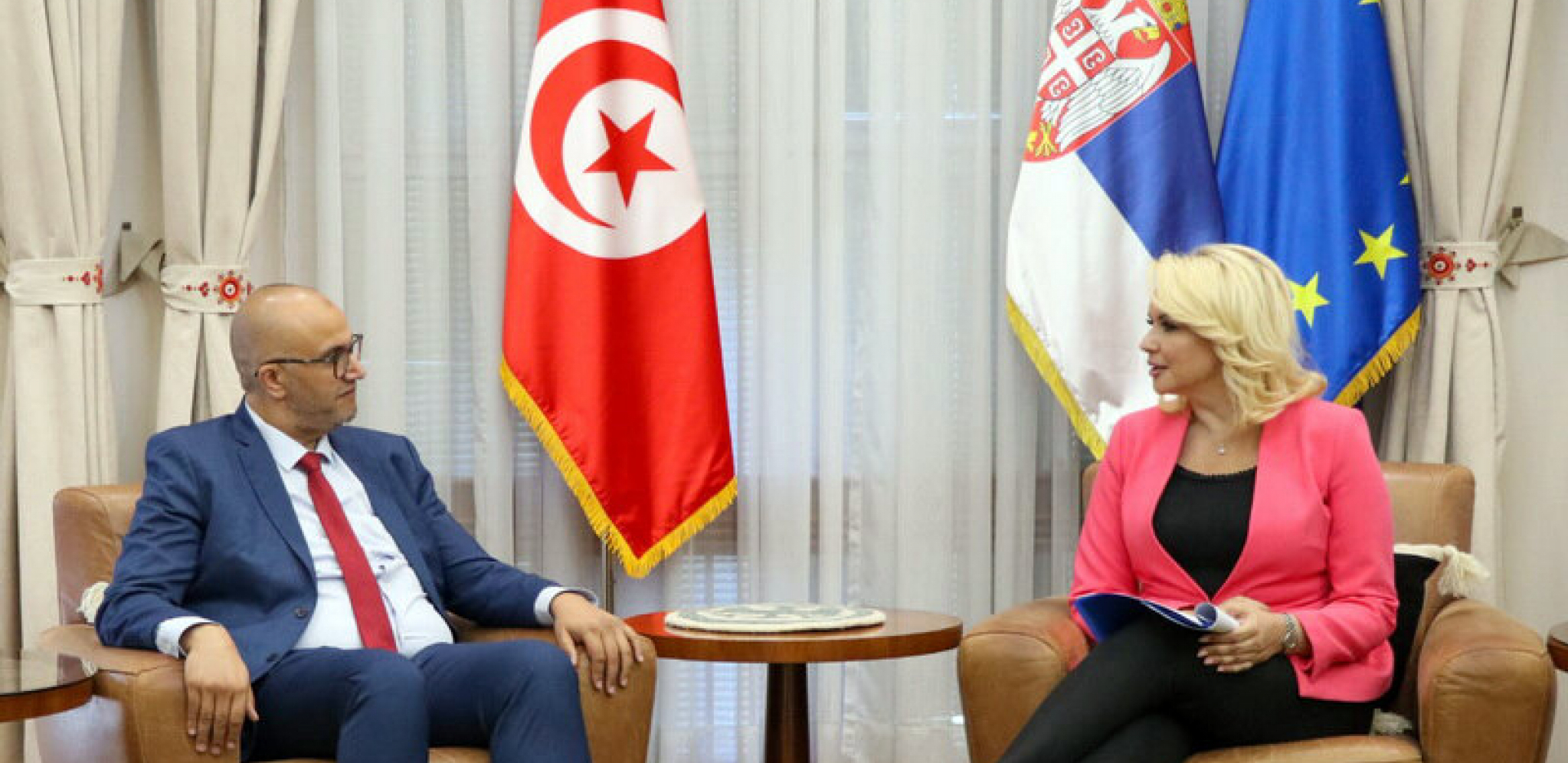 KISIĆ UGOSTILA HARAGA: Srbija zahvalna Tunisu za brigu o vojnim grobljima
