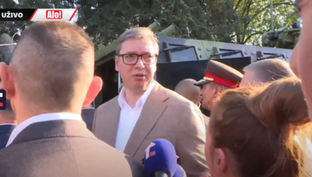 VUČIĆ PORUČIO EL SISIJU "Svi su zainteresovani za naše oružje" (FOTO/VIDEO)