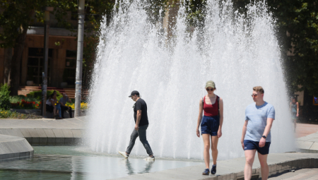 JOŠ JEDAN PAKLENI DAN PRED NAMA Pljuskovi mogući samo u ovim delovima zemlje