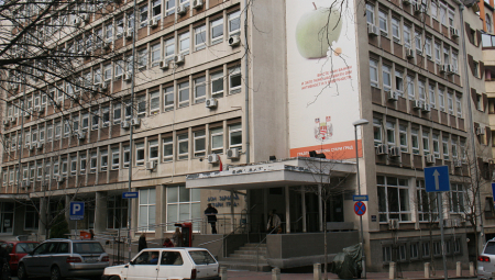 DOM ZDRAVLJA STARI GRAD: SSP izmislio da nam izvršitelji plene kombi vozila