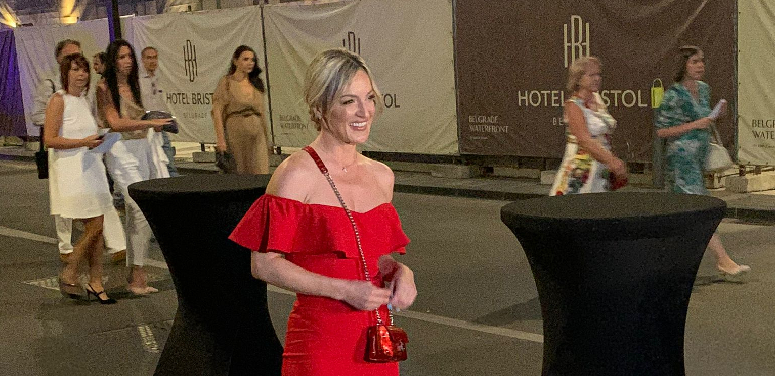 JELENA JE DORASLA TOME, PONOSNA SAM NA NJU! Tijana Bogićević se pojavila na Bočelijevom koncertu, a evo šta kaže za Tomaševićevu (VIDEO)