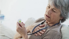 NEOBIČNI SIMPTOMI ATEROSKLEROZE Većina ljudi nije ni svesna razvoja ove podmukle bolesti, a ako se ne leči na vreme, može imati i smrtni ishod