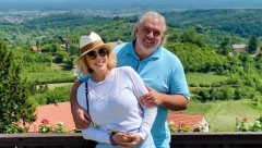 SAŠA POPOVIĆ DOŠAO PRVI Krem estrade kod Brene i Bobe na slavlju