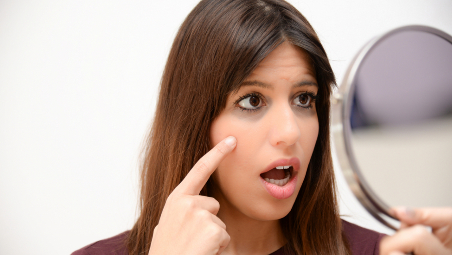 Jeftini i delotvorni: Tri trika za prirodno eliminisanje podočnjaka