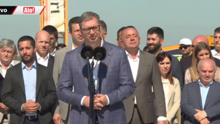 VUČIĆ O NAPADIMA IZ HRVATSKE Kad su ono što je otac gradio spalili, oca mu ubili, hapšenje mu dođe kao da uzmete sladoled!