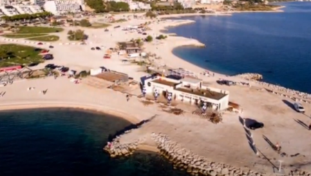 DEVOJKA MUTANT ŠETA SPLITOM Ušao na Gugl mapu, kada joj je video noge prebledeo je (FOTO)