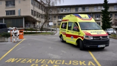 OPŠTA TUČA U SLOVENIJI Sukob policije i skvotera, urnisali zgradu