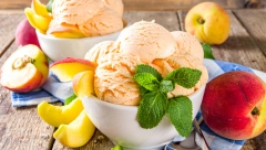 PRAVO JE VREME ZA VOĆNI SLADOLED Namirnice i sezonsko voće pronađite na Beogradskim pijacama