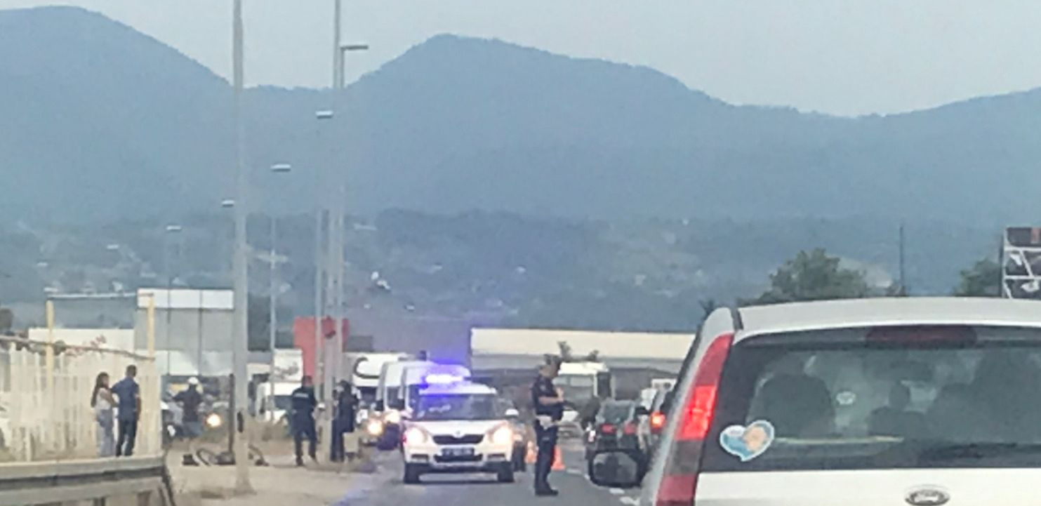 STRAVIČNA NESREĆA KOD VALJEVA Prevrnuo se kombi sa radnicima, ima mrtvih i povređenih!