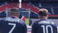 DA NIJE SMEŠNO BILO BI TRAGIČNO Na društvenim mrežama pojavio se snimak na kome Mbape i Nejmar šutiraju na koš (VIDEO)