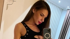 KLUB BEZUSPEŠNO POKUŠAVA DA GA SE REŠI Glumica za odrasle mu ponudla 16 sati se*sa, a fudbaler postavio jedan uslov (FOTO)