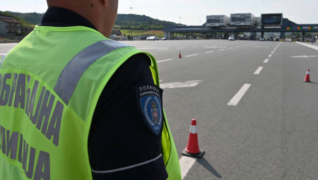NESLAVNI REKORDER Saobraćajci iz Smedereva priveli biciklistu, nakon alko-testa ostali u šoku