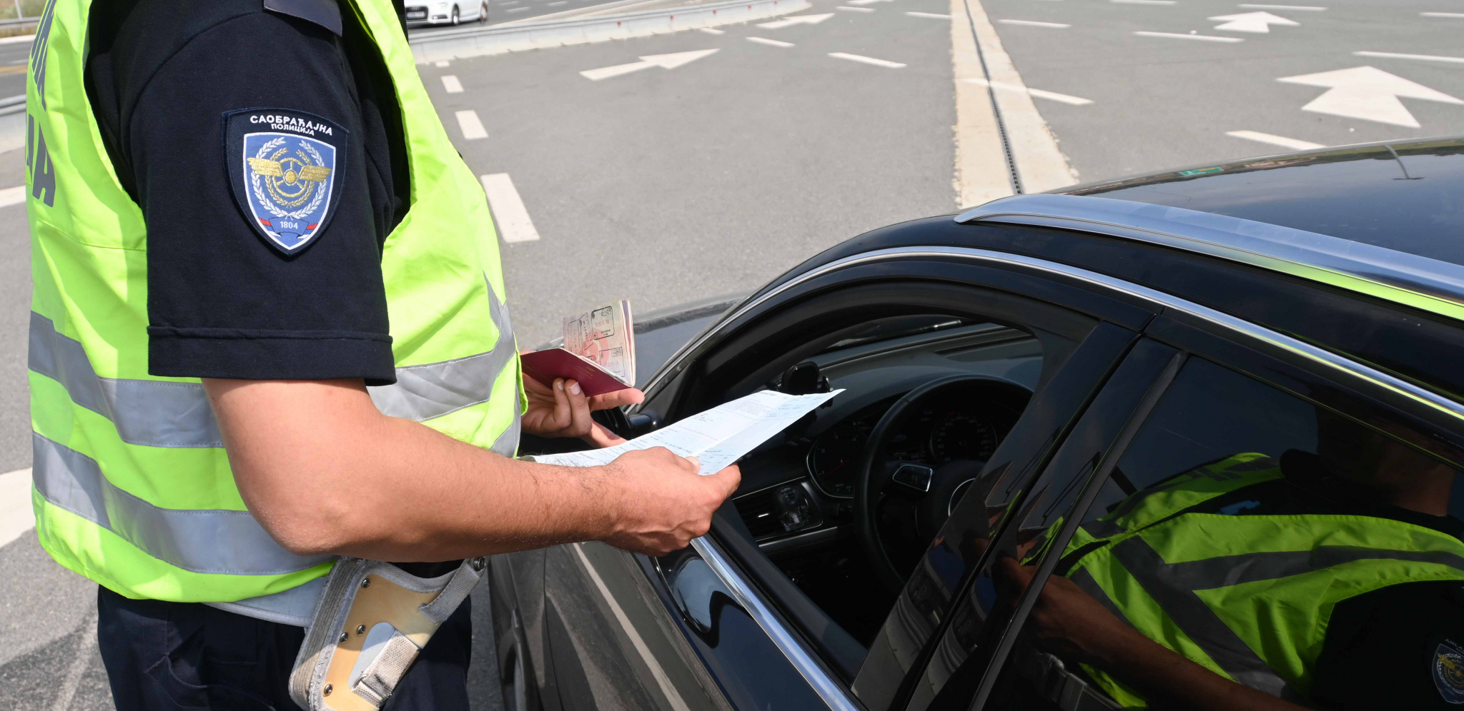 GDE LETIŠ, PRIJATELJU? Na auto-putu jurio više od 220 km/h (FOTO)