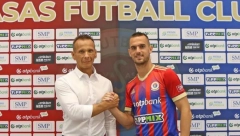 HOLENDER I ZVANIČNO POTPISAO ZA VAŠAŠ Poznato koliko će crno-beli zaraditi od transfera