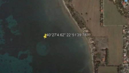 MISTERIJA GRČKE OBALE Teoretičari zavere ne znaju čemu služi obaj objekat u Egejskom moru (VIDEO)