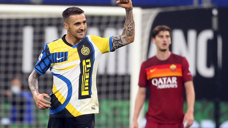 OPASNA KONKURENCIJA ZA SMS U "Večni grad" stiže pojačanje iz Intera