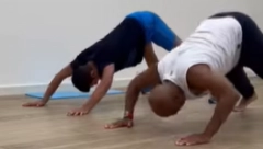 NOLE AKTIVAN I NA ODMORU Još nismo videli Đokovića u ovakvom izdanju (VIDEO)