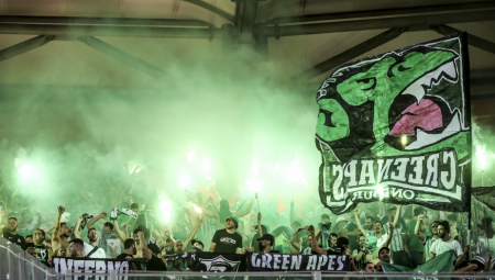 ZVEZDA DOVELA IZRAEL DO USIJANJA Dodatne karte za meč crveno-belih rasprodate za četiri minuta