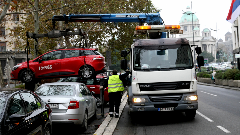 BESPLATAN PARKING ZA VASKRS Ovim danima nema naplate, ali "pauk" dežura i za praznike
