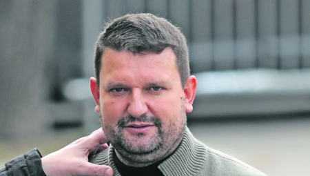 ŠARIĆEV BRAT KRTICAMA  IZ POLICIJE KUPIO KUĆE Kako je član porodice narko-bosa iz Pljevalja dolazio do tajnih informacija iz istrage