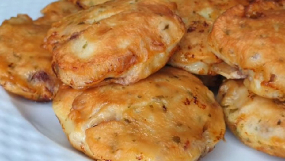 NAJBOLJI DOMAĆI RECEPT Uštipci sa tikvicama i mesom, savršeno ukusan i brz ručak