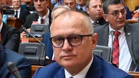 VESIĆ PRED SKUPŠTINOM Podrška državi za pregovore, KiM nije tema za strančarenje!