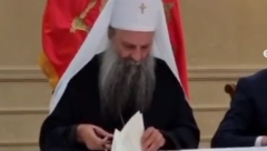 PATRIJARH PORFIRIJE SE OGLASIO NAKON POTPISIVANJA TEMELJNOG UGOVORA: Slava Bogu! (VIDEO)