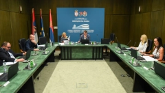 SAOPŠTENJE SA SEDNICE POKRAJINSKE VLADE Oprema za kikindsku bolnicu i novac za S.Karlovce i Palić