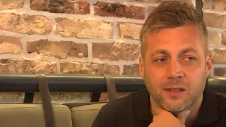 OTKRIO DO SADA NEPOZNATE DETALJE! Boki Leksington progovorio o svojoj ženi, pa priznao ovo
