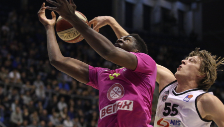 DRAMA U PODGORICI Košarkaš Budućnosti se onesvetio u banci, odmah prebačen u bolnicu