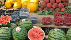 DR STANKOVIĆ KAŽE DA OVE DVE VOĆKE NAJVIŠE GOJE Sadrže mnogo šećera i ne preterujte s njima tokom leta