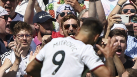 OSTRVO BRUJI O SRBINU Mitrović ponizio najboljeg štopera na svetu, ovo još niko nikada nije uradio (VIDEO)