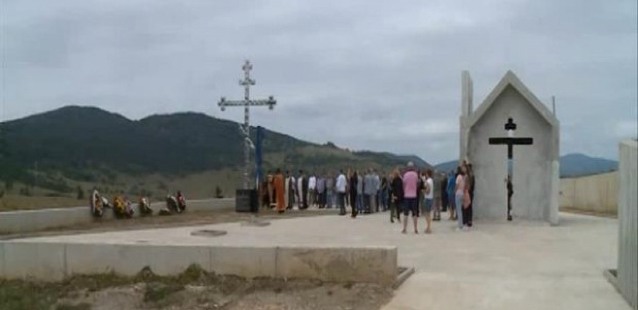 TUŽNO SEĆANJE Pomen Srbima poginulim na Petrovačkoj cesti