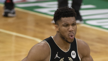 GRČKA RAZBILA ŠPANCE Meč u "Oaka areni" pratio i Željko Obradović (VIDEO) (FOTO)