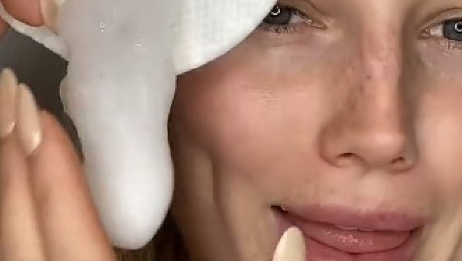 GODINAMA POGREŠNO SKIDAMO ŠMINKU Evo kako se pravilno koristi micelarna voda