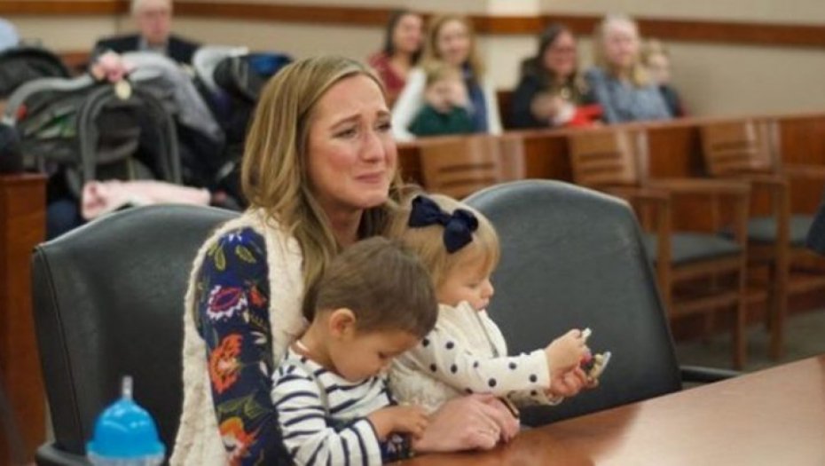 SAMOHRANA MAJKA USVOJILA DVOJE DECE Nije ni slutila kakvu istinu kriju