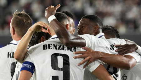 "KRALJ" NEDODIRLJIV Real ubedljiv protiv Ajntrahta za novi trofej Superkupa
