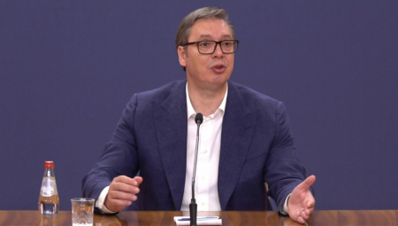 VUČIĆ BRUTALNO ODBRUSIO USTAŠAMA Kako vas nije sramota? Ja hoću u Jasenovac i da se nađu ubice dece na Petrovačkoj cesti!