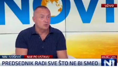 VUČIĆ JE U PRAVU, AUTOPROJEKCIJA JE ČUDO Pajtić otvarao prefarbani most sa svojim imenom, sada drveće doveo u vezu sa kultom ličnosti!  (VIDEO)