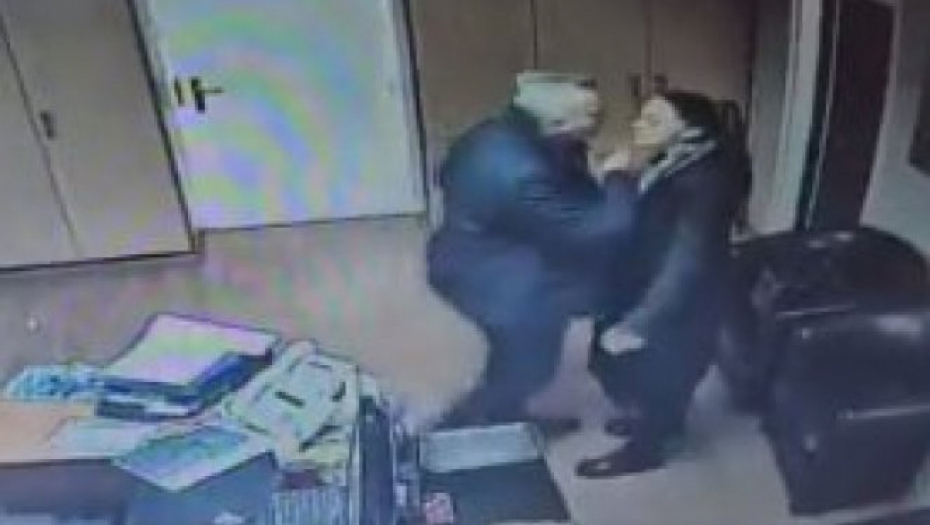 PRIVEDEN DIREKTOR ZAVODA ZA SPORT I MEDICINU Goran Bojović nasrnuo na radnicu, Udovičić osudio nasilje i dao nalog za njegovu smenu (FOTO,VIDEO)