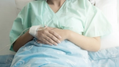 ČAŠA VODE MOŽE DA JE UBIJE Devojka (23) ima veoma retku bolest, čak joj i tuširanje izaziva užasne bolove